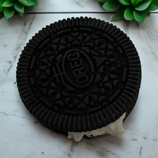 oréo noir avec crème blanche